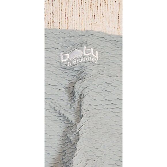 Booty By BraBants One Size Croco Capri Leggings in Light Grey - Picture 3 of 6